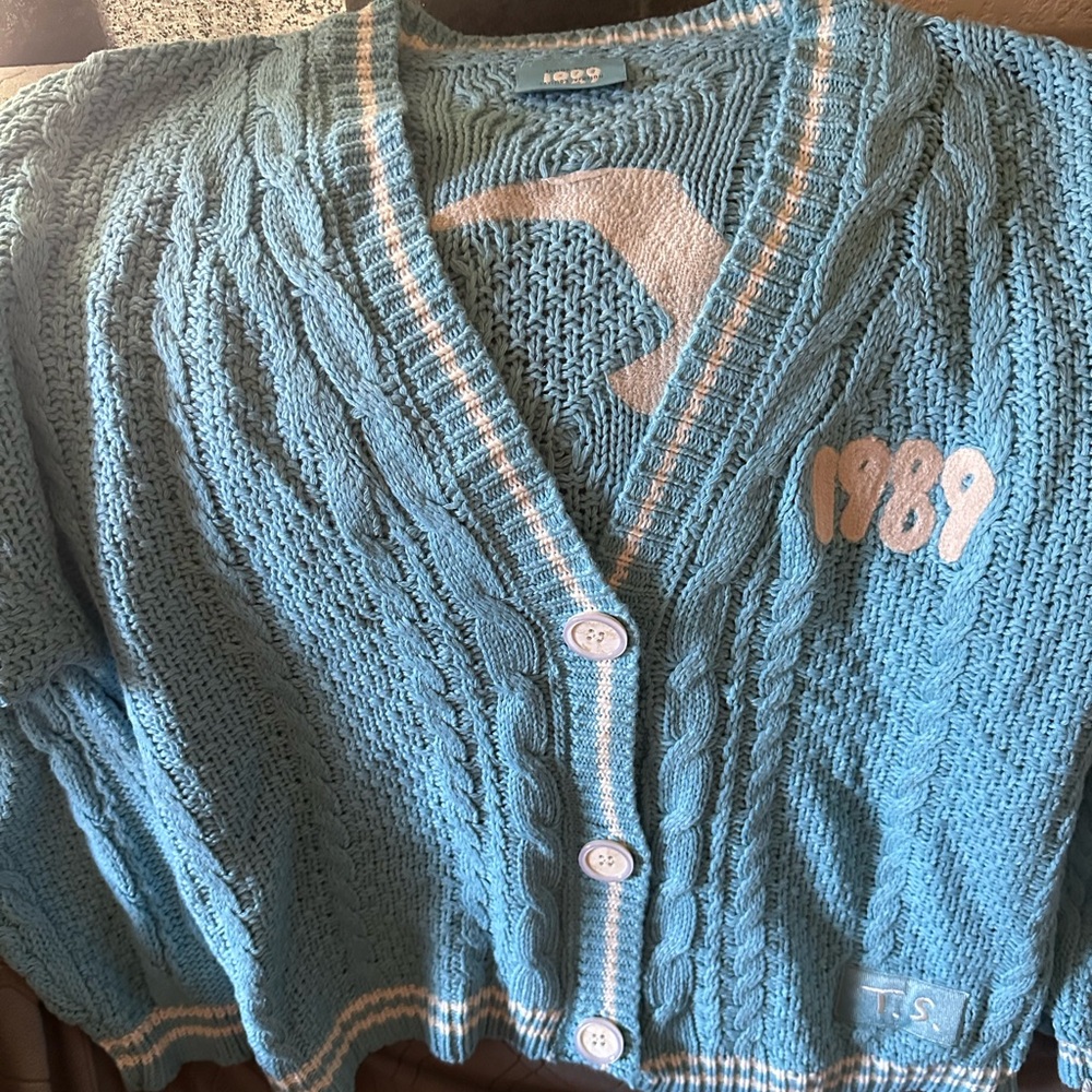 Taylor Swift “1989” Cardigan.